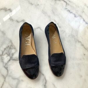 AGL Atilio Giusti Leombruini Denim and Patent Leather Loafer Flat. EU 36.5